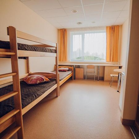 Valmieras Tehnikuma Dienesta Viesnica Экстерьер фото